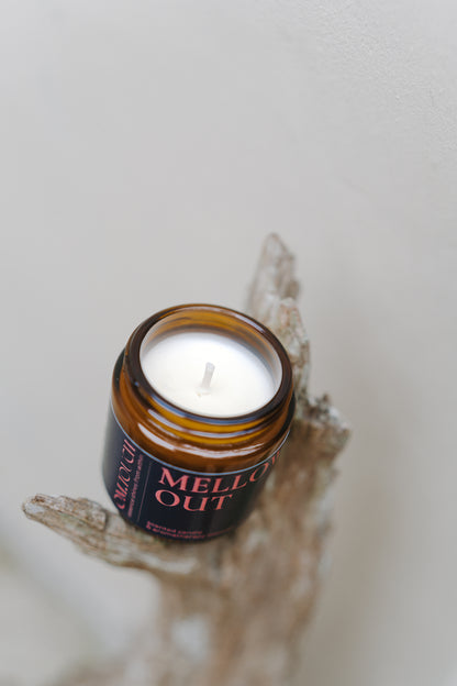 Scented candle &amp; aromatherapy massage oil MELLOW OUT
